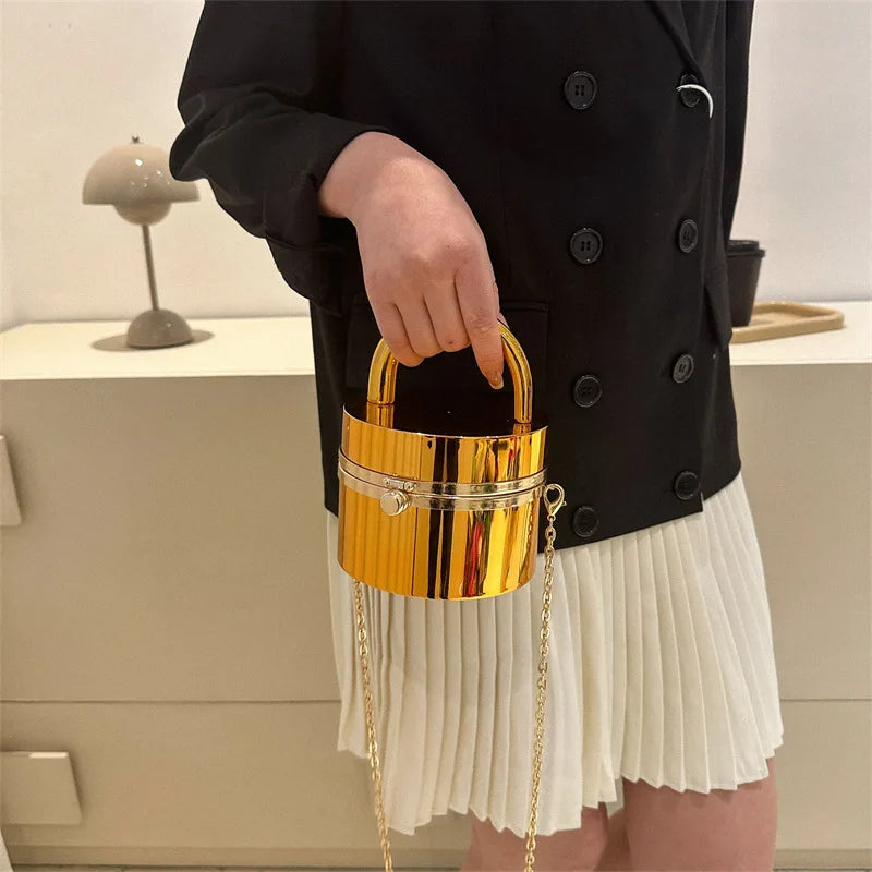 Acrylic Luxury Tote Bag with Chain Detail | ULZZANG BELLA