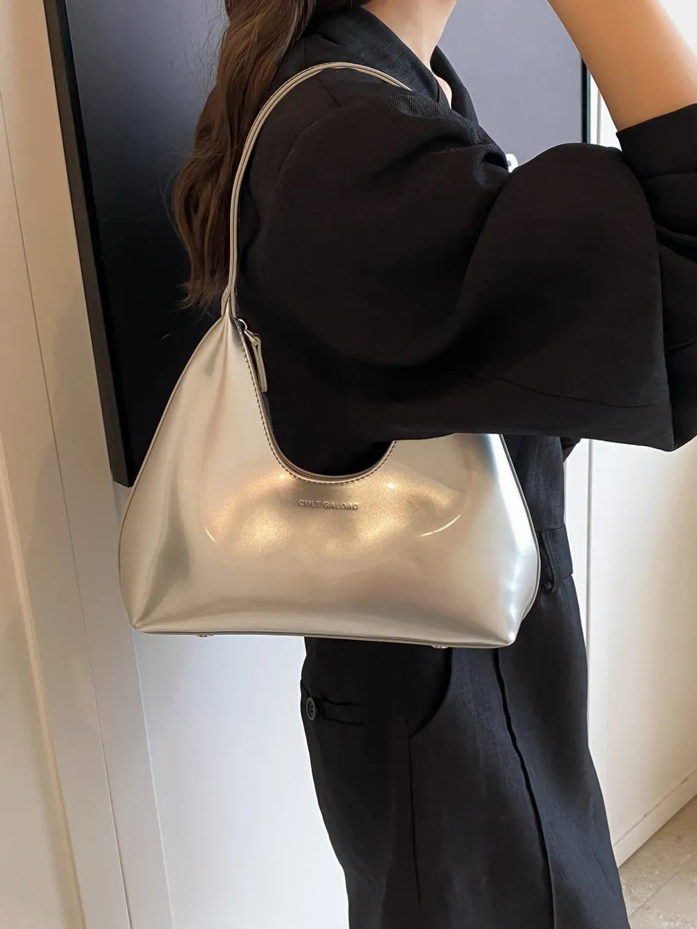 Chic Moon Shape Shoulder Bag for the Bold and Beautiful | ULZZANG BELLA