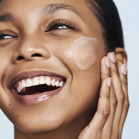 Enveloppez votre peau de luxe avec le masque de nuit à l'eau (70 ml) | LANEIGE