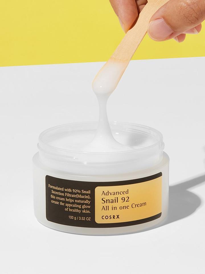 Coccola la tua pelle con la crema nutriente tutto in uno Advanced Snail 92 (100 ml) | COSRX