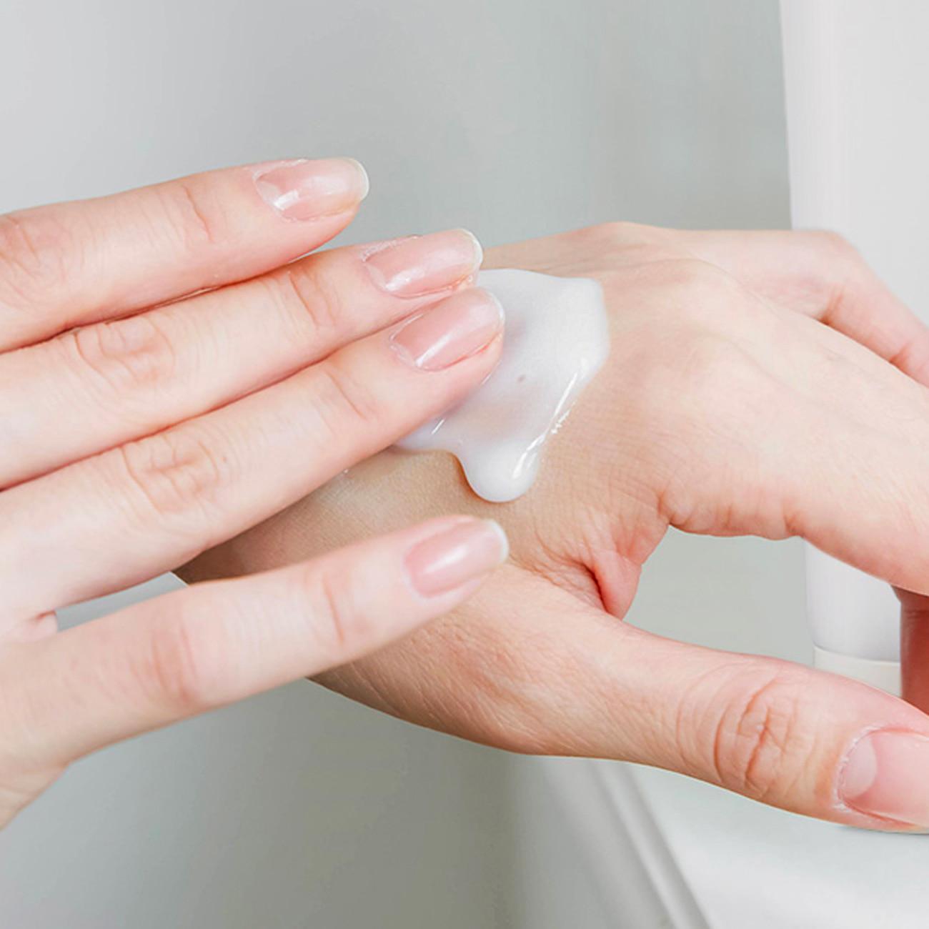 Soothing Aloe Aqua Cream 150g | Aromatica