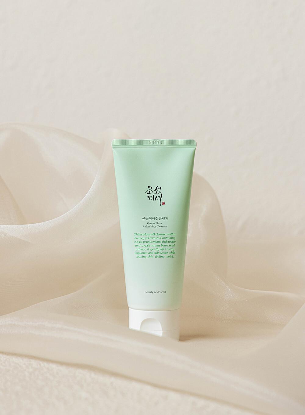 Indulge in the Opulent Green Plum Refreshing Cleanser (100ml) | Beauty of Joseon