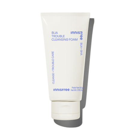 Mousse nettoyante Bija Trouble : nettoyant revitalisant pour peaux à problèmes (150 g) | innisfree