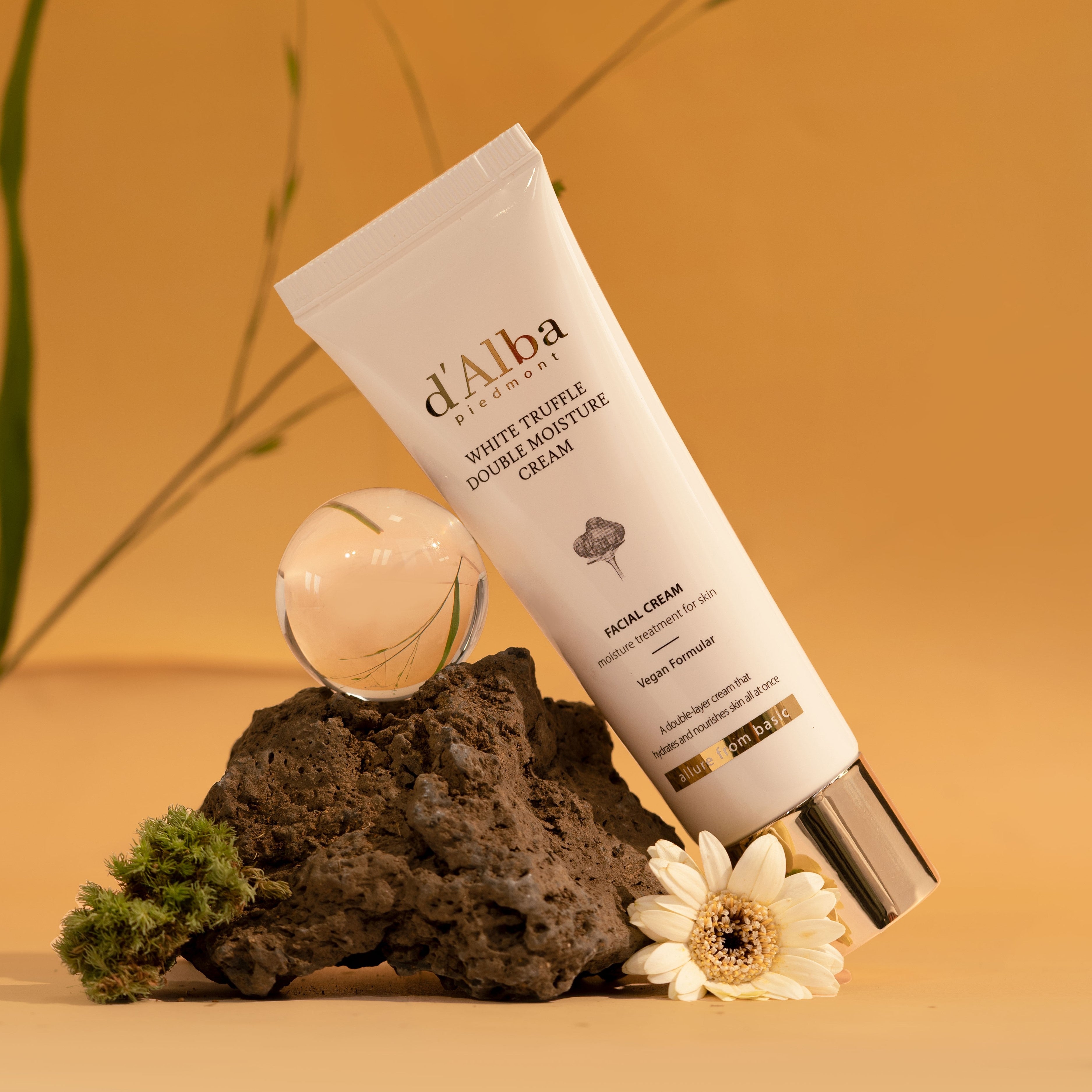 Lasciati conquistare dalla radiosità: crema idratante doppia al tartufo bianco (60 ml) | d'Alba