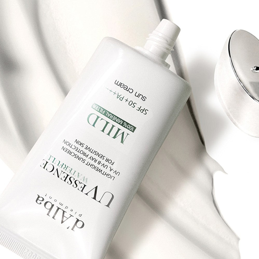 Prova l'idratazione definitiva con la crema solare Waterfull Mild SPF50+ PA++++ (50 ml) | d'Alba