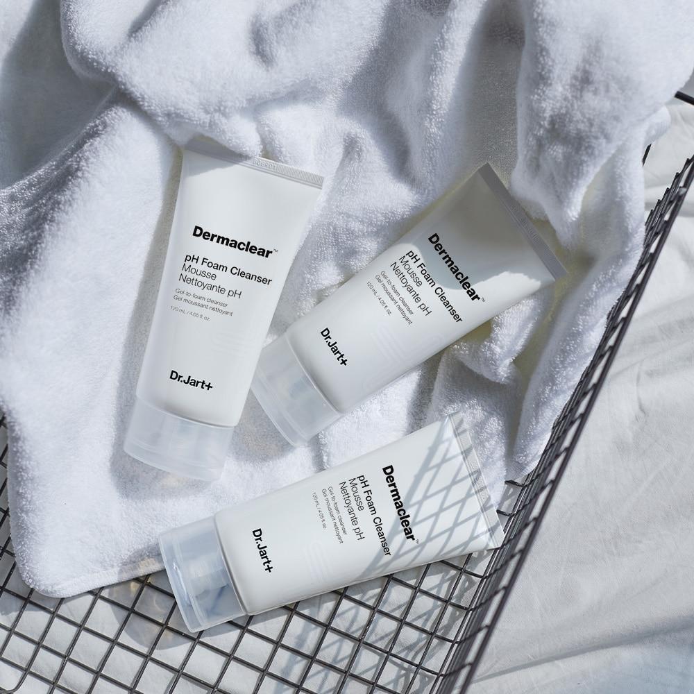 Indulge in Effortless Purity: Creamy Foaming Cleanser with Hydrogen Bio Water (120ml) | Dr.Jart+