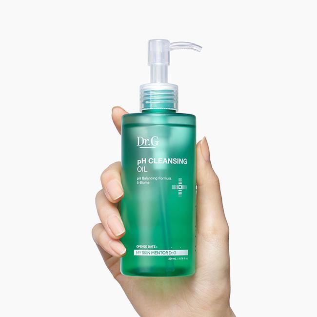 Revitalising Low-pH Cleansing Oil for Radiant Glass Skin | Dr.G