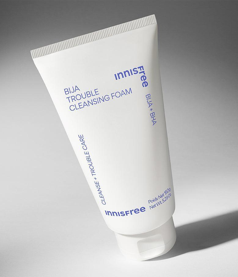 Mousse nettoyante Bija Trouble : nettoyant revitalisant pour peaux à problèmes (150 g) | innisfree