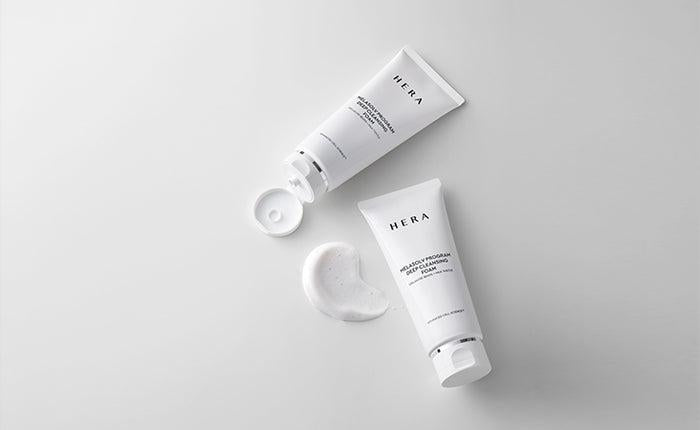 Offrez-vous l'opulence : Mousse nettoyante rafraîchissante (200 ml) | HERA