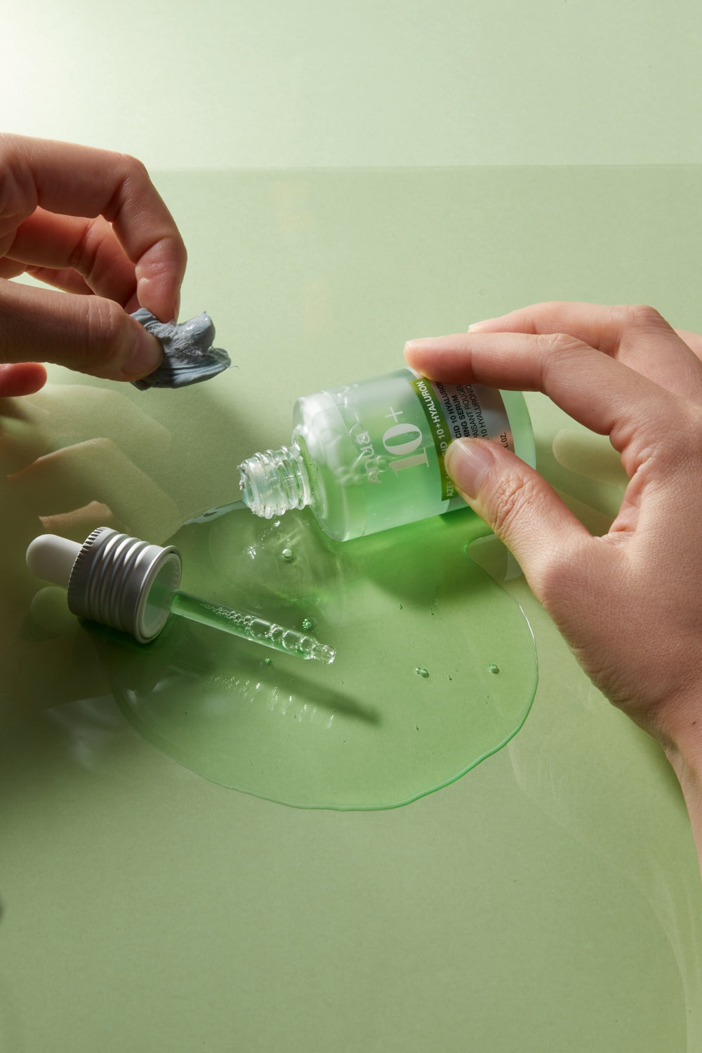 Luxurious Azelaic Hyaluron Soothing Serum for Radiant Skin | Anua