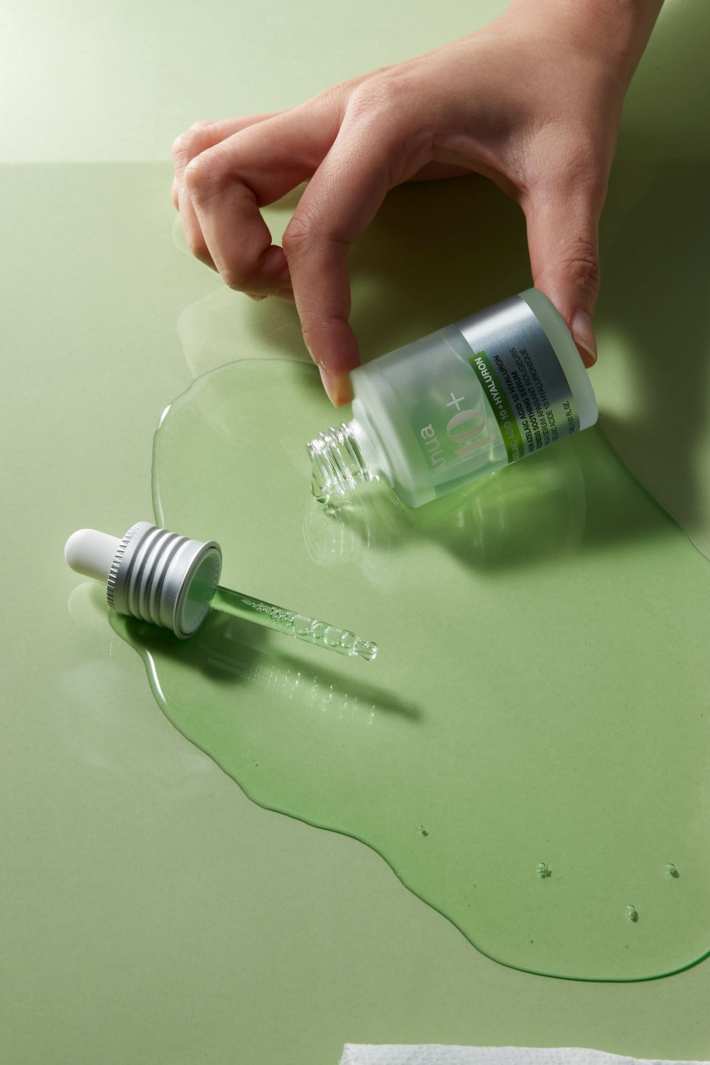 Luxurious Azelaic Hyaluron Soothing Serum for Radiant Skin | Anua