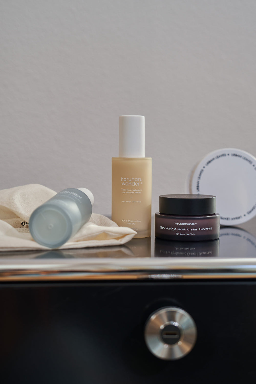 Black Rice Hyaluronic Anti-Wrinkle Serum for Youthful Radiance | Haruharu Wonder