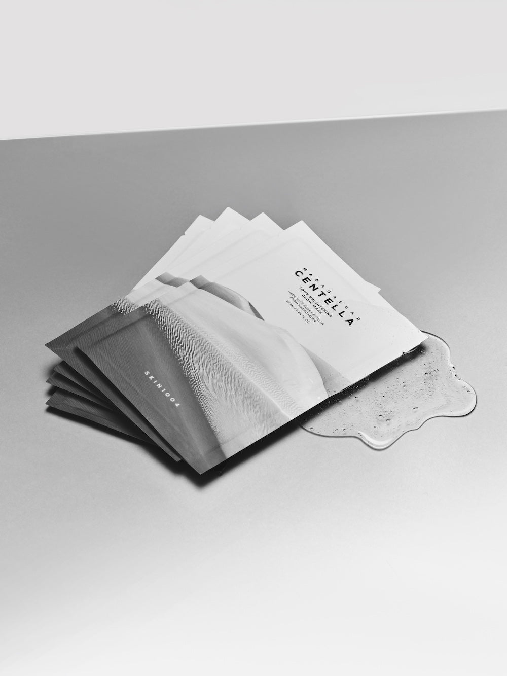 Madagascar Centella Tone Brightening Glow Mask 5ea*25ml | SKIN1004