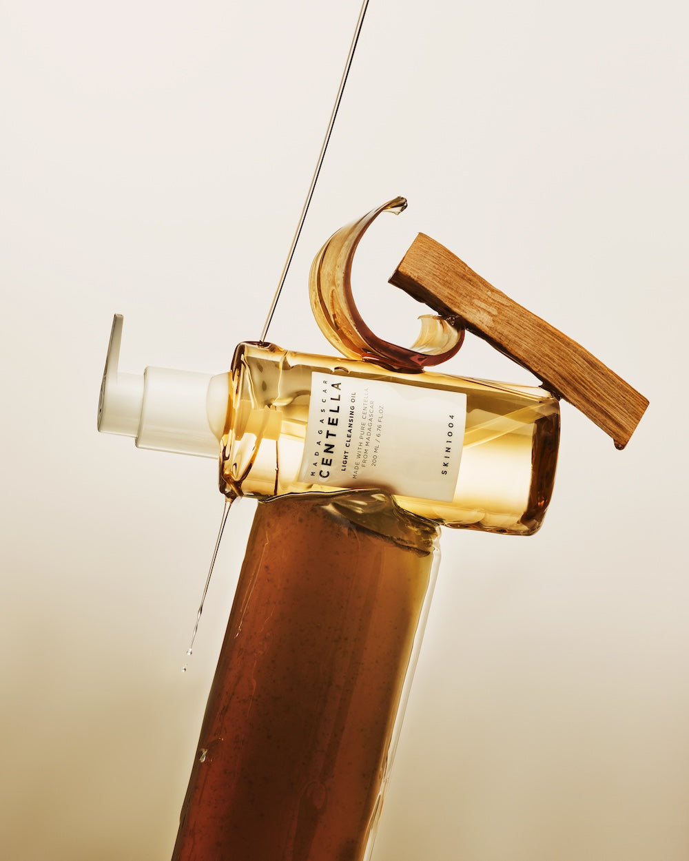 Madagascar Centella Light Cleansing Oil - 2 Size | SKIN1004