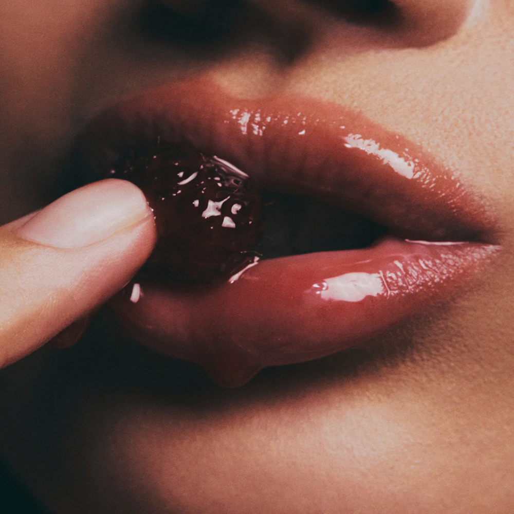 Vita Glow Lip Oil - Luxurious Hydration and Radiance | AXIS-Y