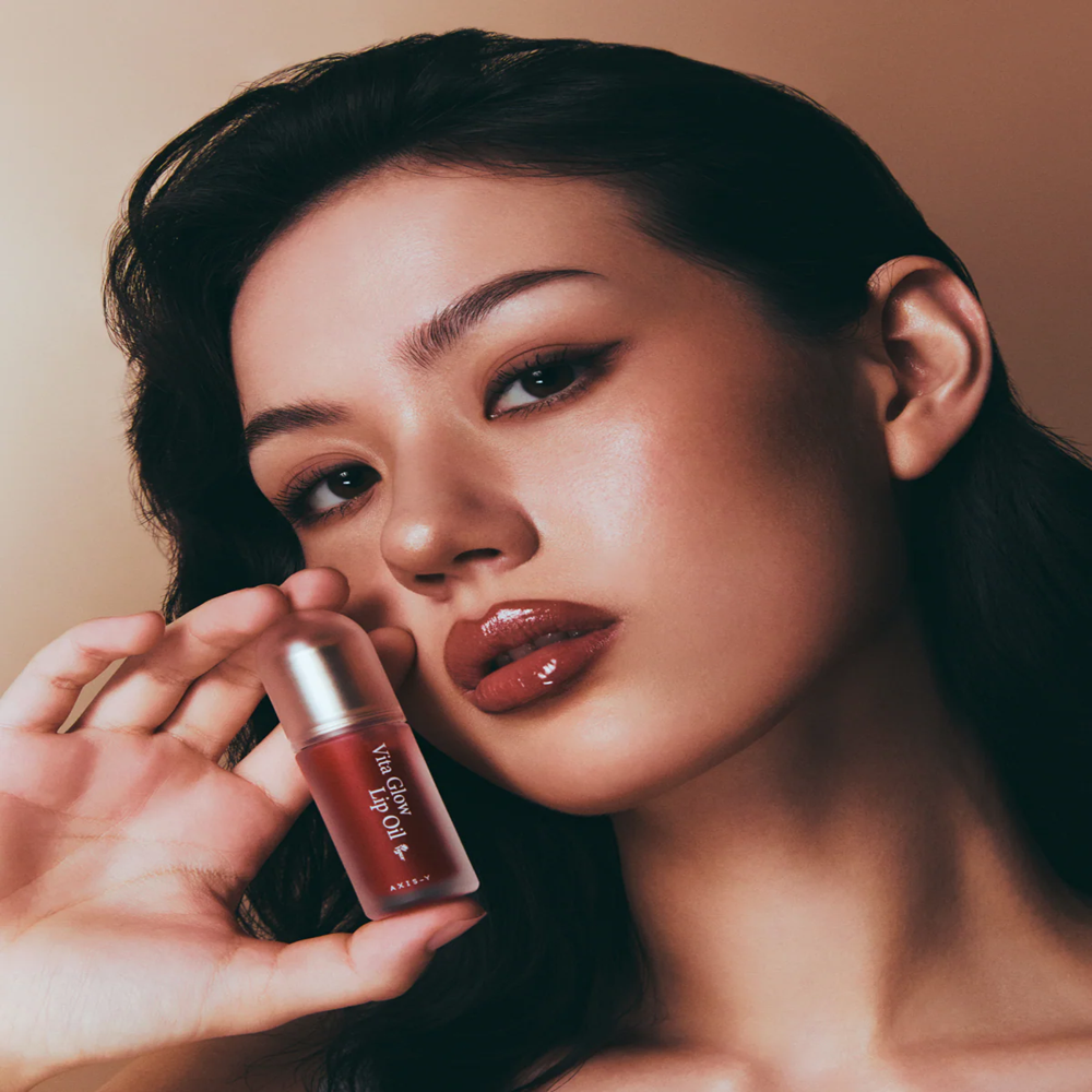 Vita Glow Lip Oil - Luxurious Hydration and Radiance | AXIS-Y