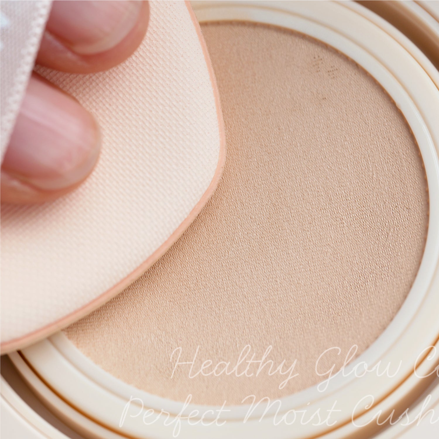 Luxury Hydrating Cushion Foundation with Semi-Matte Finish | BEAUDIANI