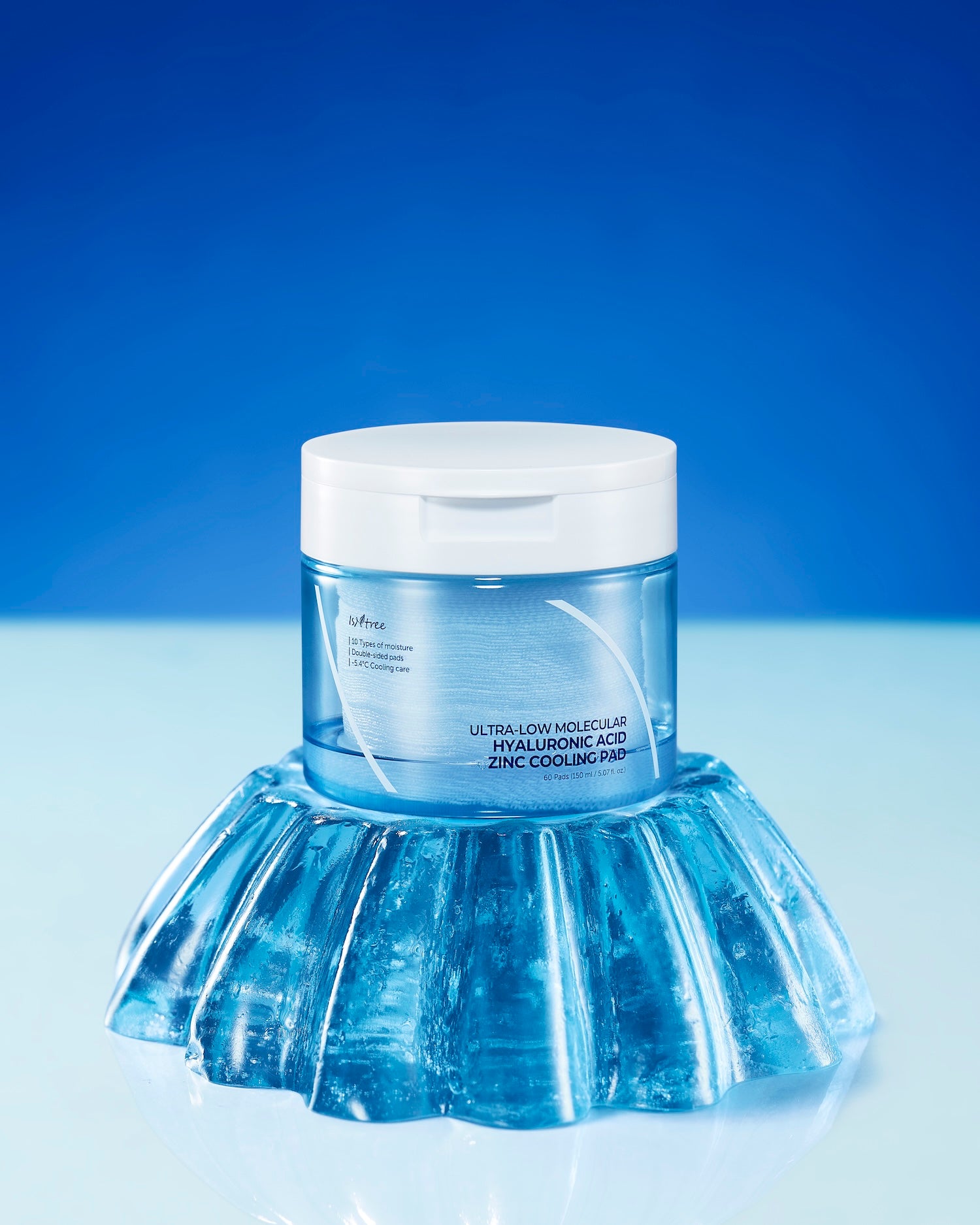 Experience unparalleled hydration with ISNTREE's Ultra-Low Molecular Hyaluronic Acid Zinc Cooling Pad, a South Korean luxury crafted for rejuvenation and comfort.