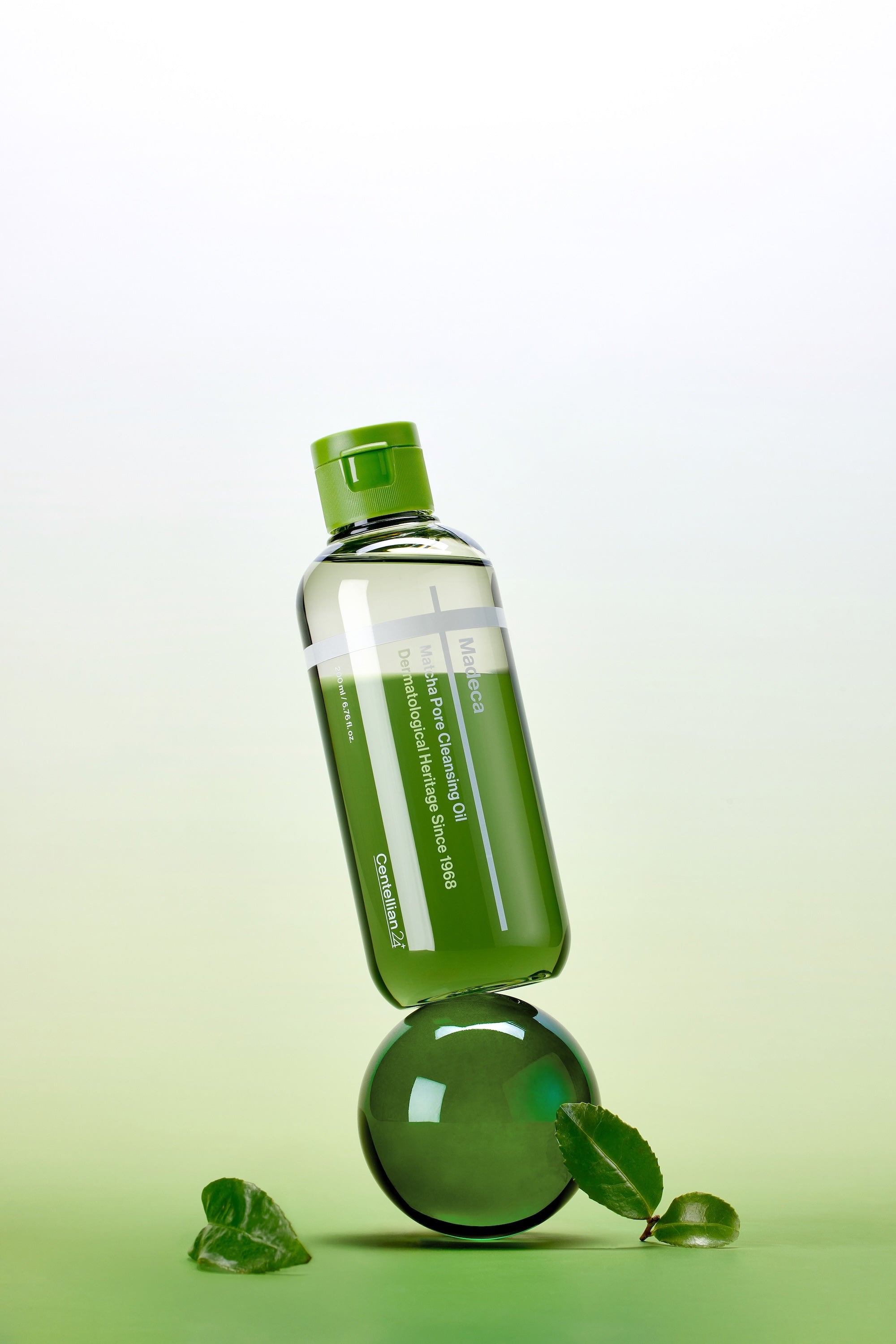 Madeca Matcha Pore Cleansing Oil 200ml | Centellian24