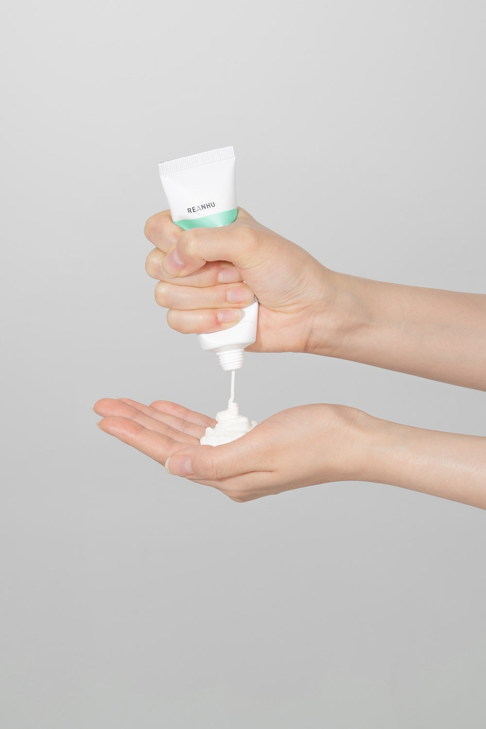 Reanhu Exosome-Cica Calming Sunscreen 50ml | Dr.Petit