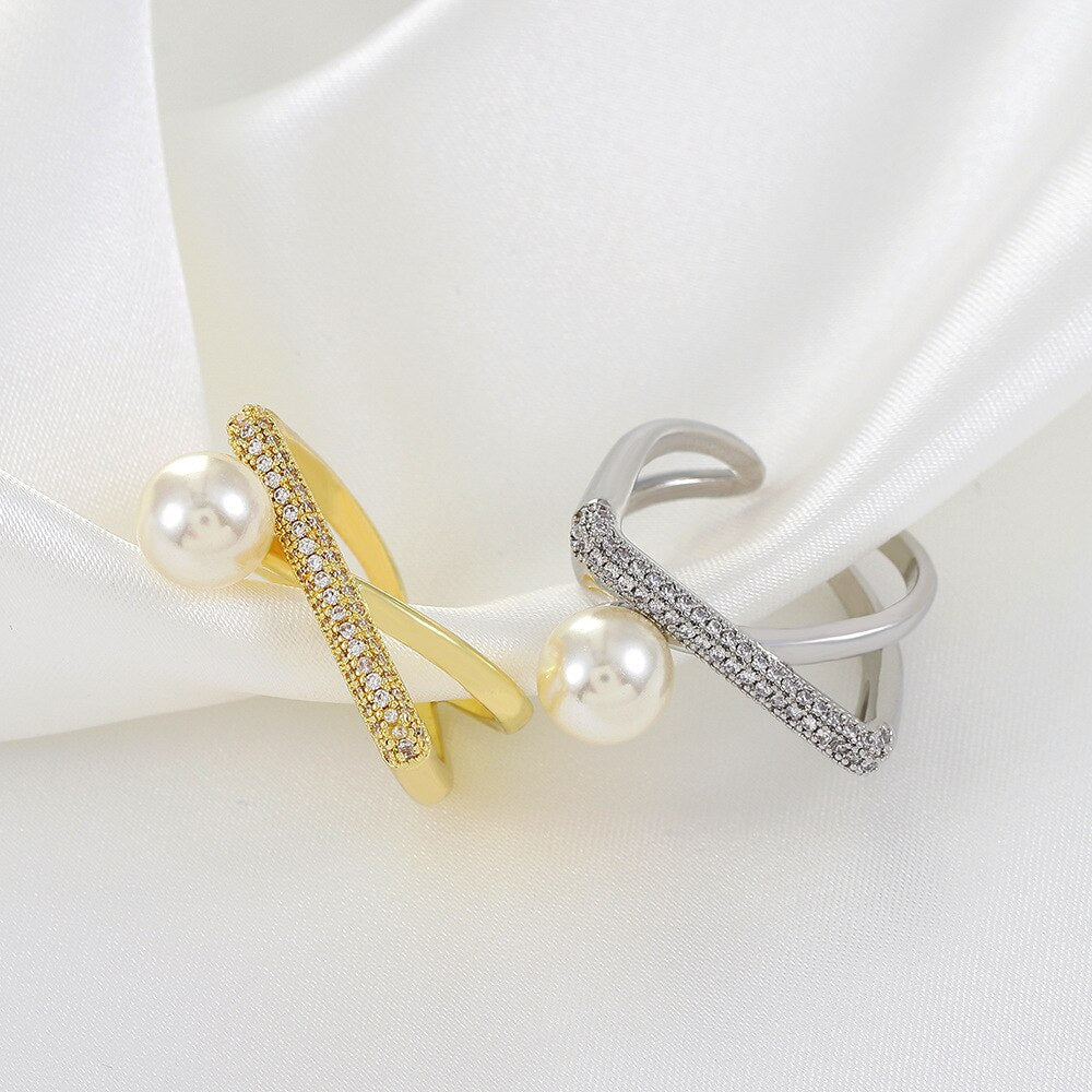 Elegant Baroque Pearl CZ Cross Twist Ring in 18k Gold | ULZZANG BELLA