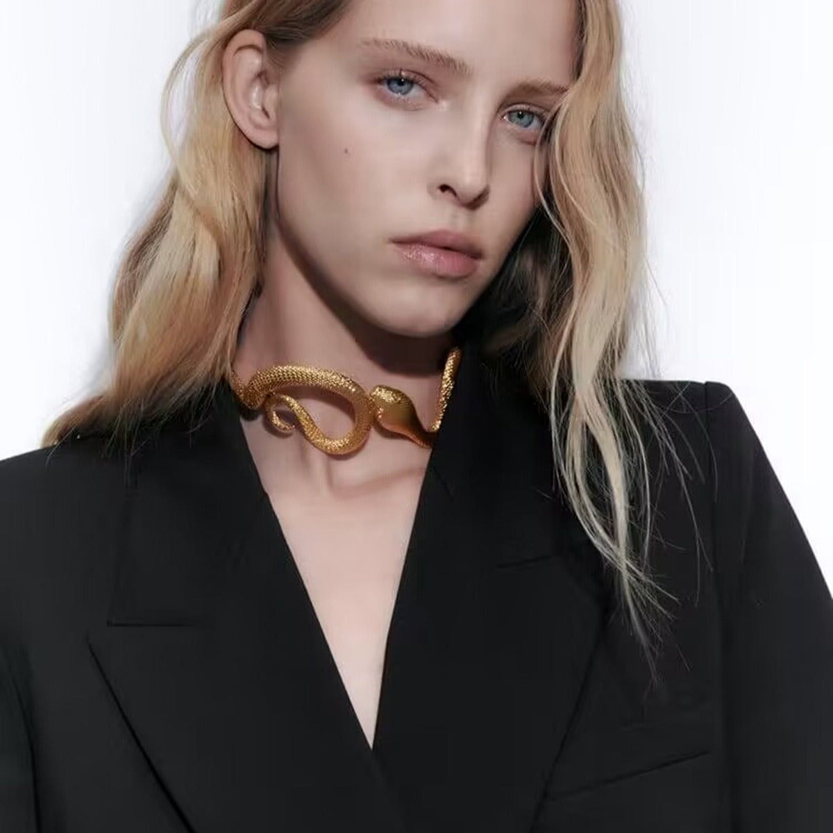 Serpentine Metal Carved Choker Necklace for Women | ULZZANG BELLA