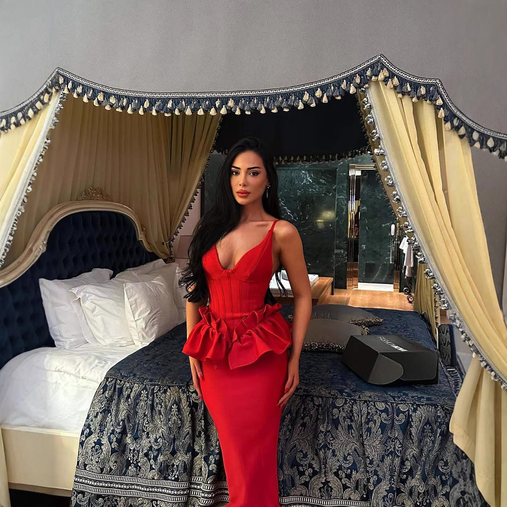 Robe de soirée élégante rouge à col en V et ourlet à volants, dos nu | ULZZANG BELLA
