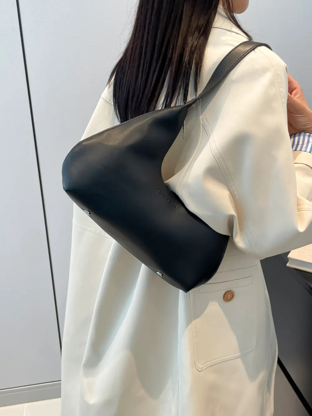 Sac bandoulière élégant en forme de lune pour la muse moderne | ULZZANG BELLA
