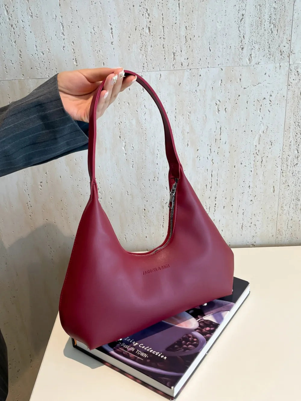 Sac bandoulière élégant en forme de lune pour la muse moderne | ULZZANG BELLA