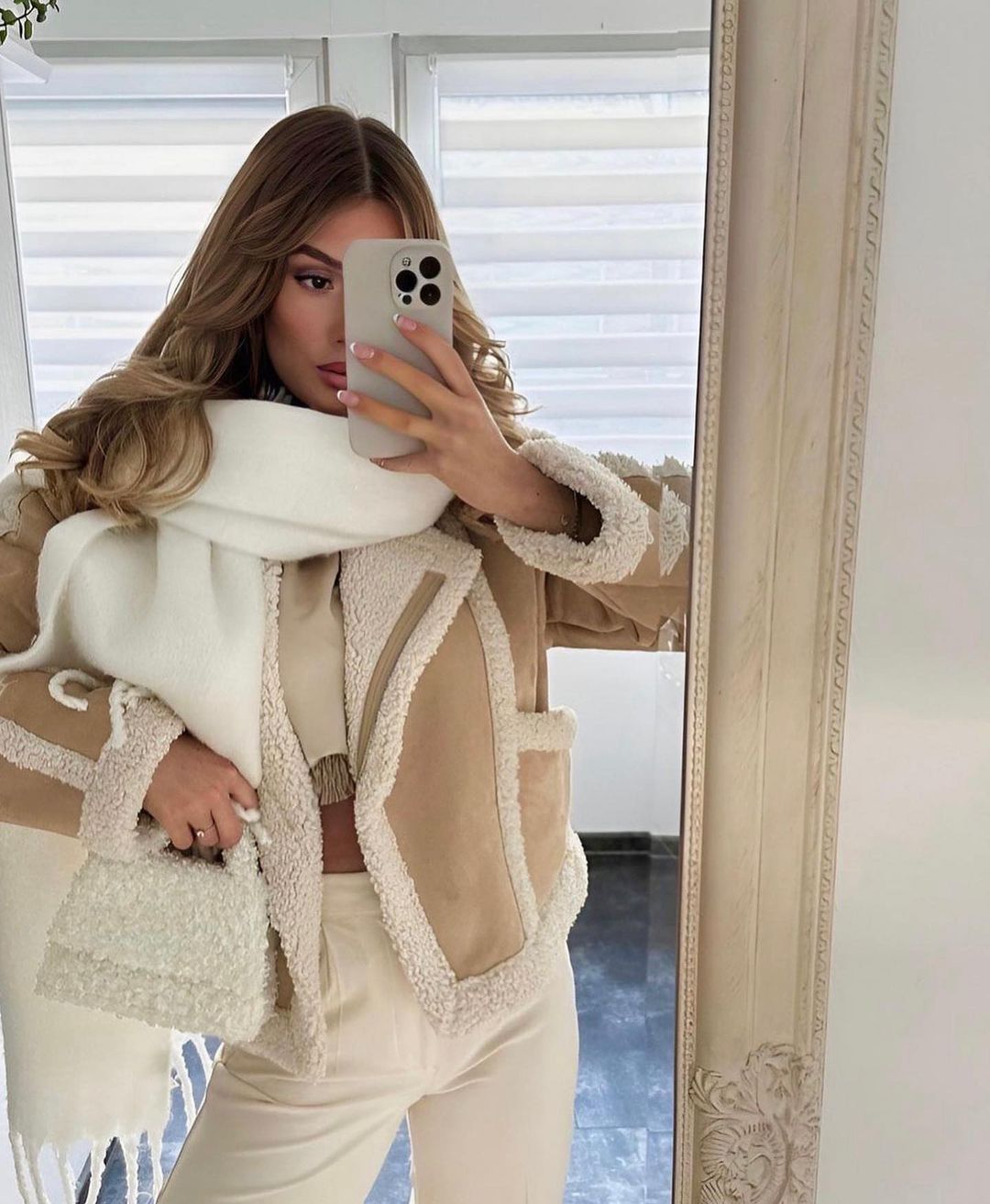 Winter Chic Elegant Fleece Jacket for Women | ULZZANG BELLA