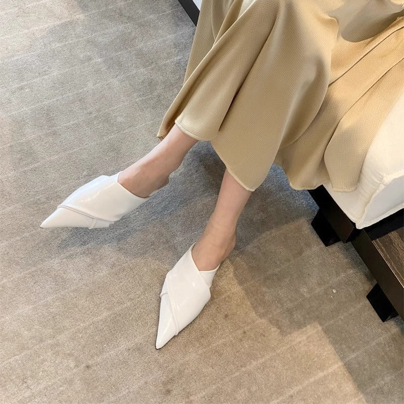 Elegant Cross-Pointed Flat Slippers with Toe Wrap | ULZZANG BELLA
