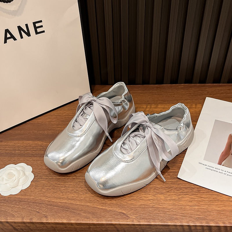 Discover the exquisite craftsmanship of athé, where luxurious South Korean formulations elevate your beauty routine, embodying elegance and allure in every application.