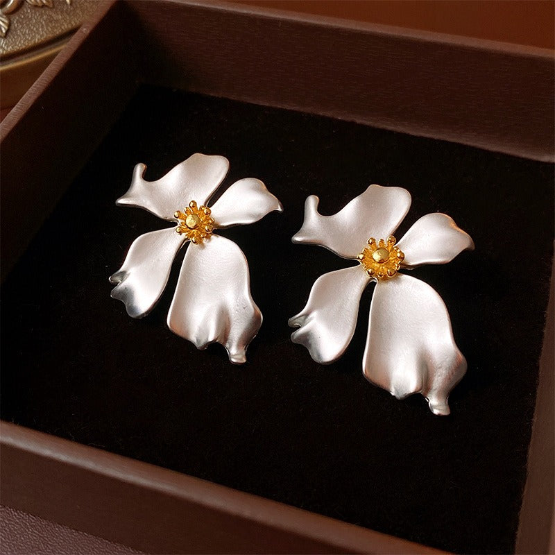 Exquisite Copper Elegance: Retro Chic Jewelry for Bold Beauties | ULZZANG BELLA