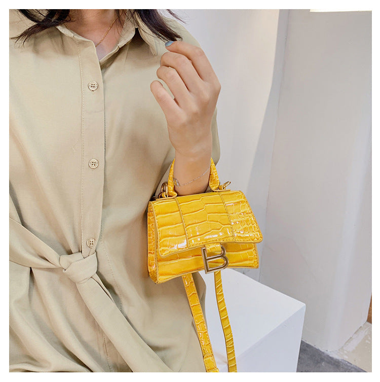 Elegant Black Crocodile Pattern Small Square Shoulder Bag | ULZZANG BELLA