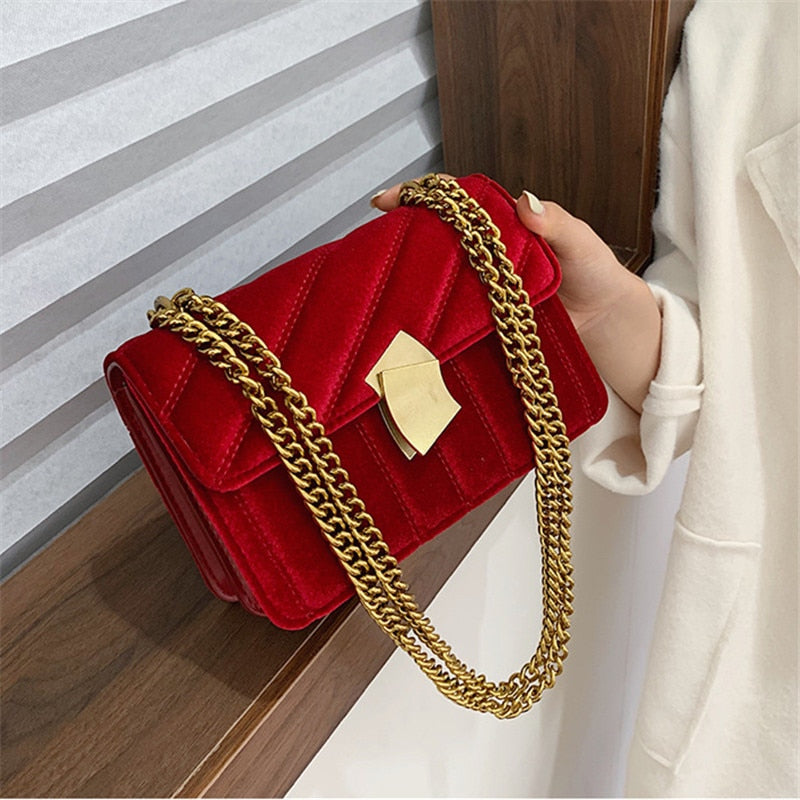 Discover the ULZZANG BELLA Luxurious Vintage Velvet Chain Evening Clutch, expertly crafted in South Korea, embodying timeless elegance and sophisticated allure for every occasion.