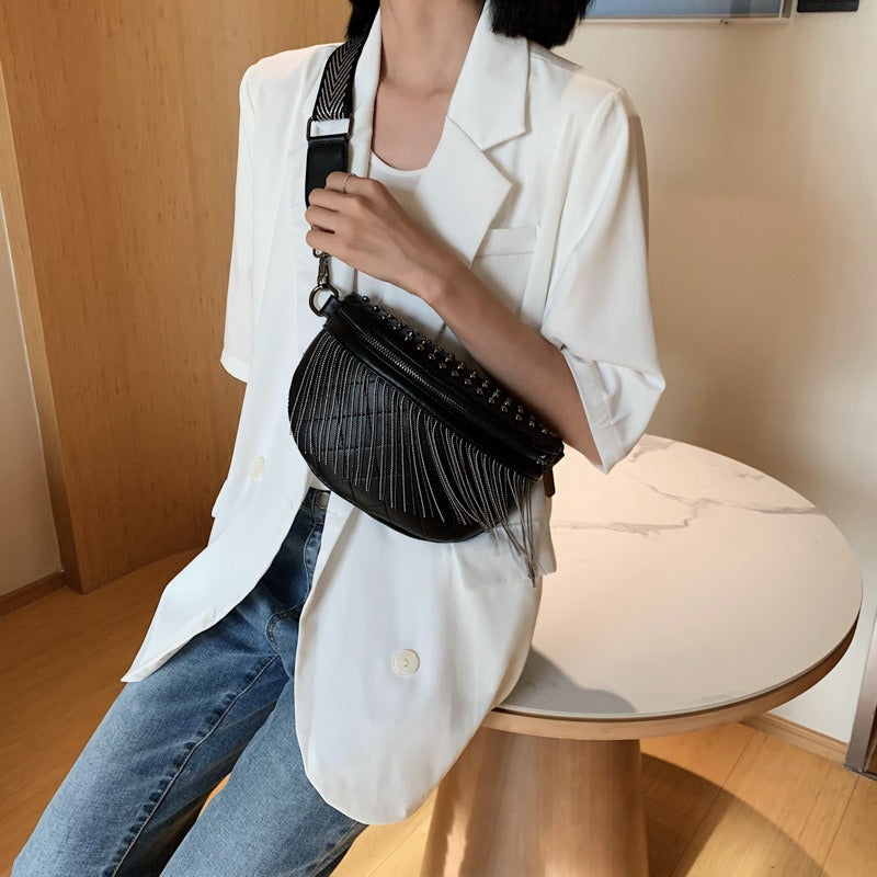 Rivet-Embellished Luxurious Crossbody Bag | ULZZANG BELLA