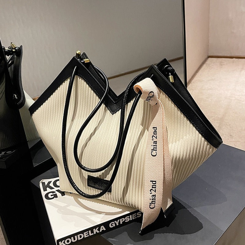 Borsa tote in PU a forma di cuore chic: stile versatile per i pendolari in colori eleganti | ULZZANG BELLA
