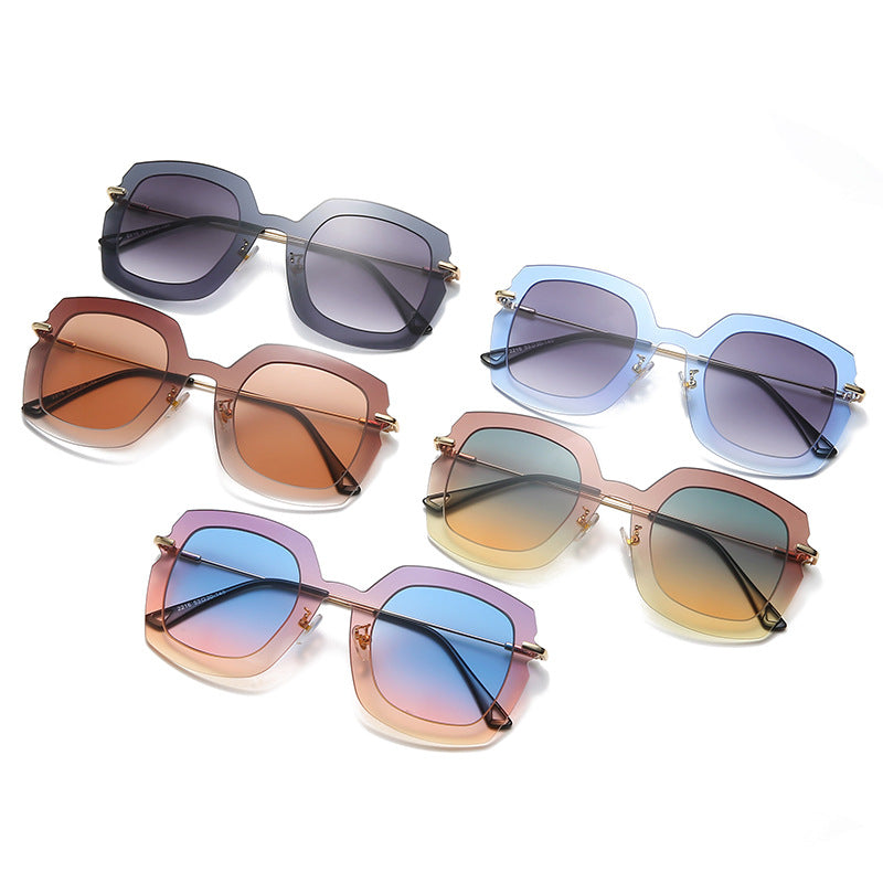 European Square Two-Tone Gradient Sunglasses for Women | ULZZANG BELLA