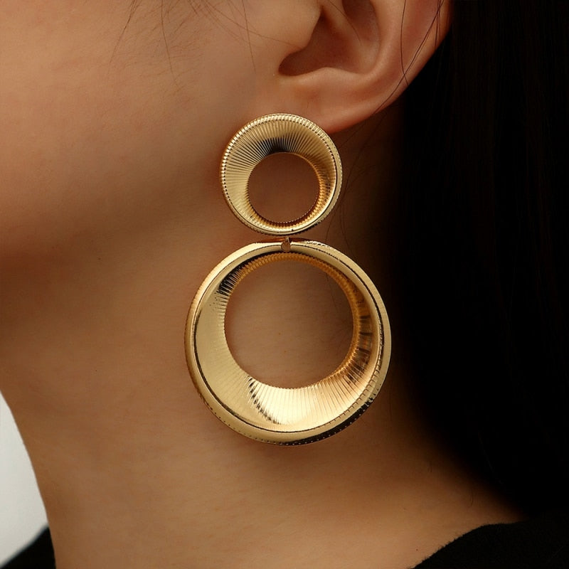 Elevate Your Elegance with Geometric Big Round Dangle Earrings | ULZZANG BELLA