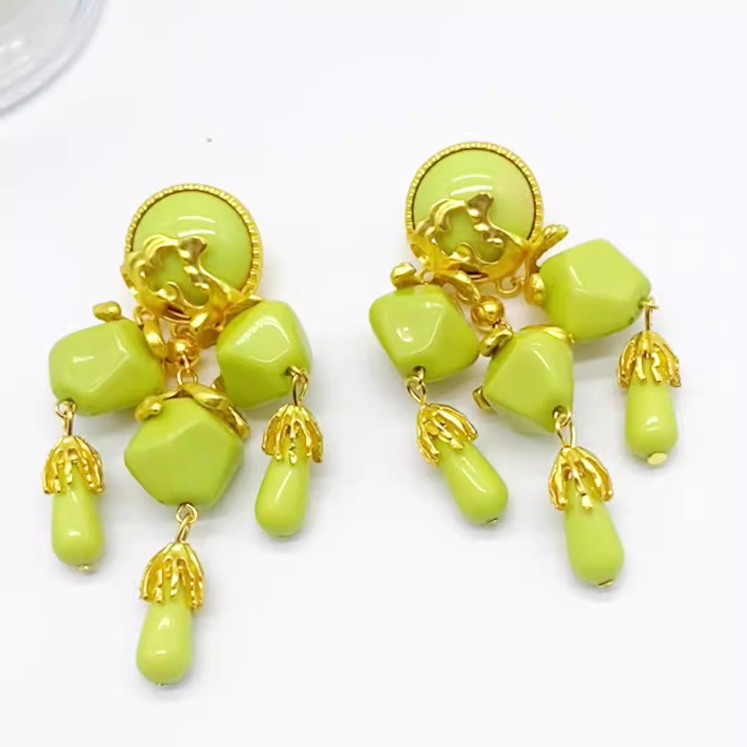 Exquisite Olive Green Resin Palace Tassel Earrings | ULZZANG BELLA