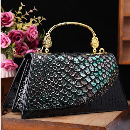 Elegante borsa a tracolla trapezoidale in pelle di serpente nera | ULZZANG BELLA