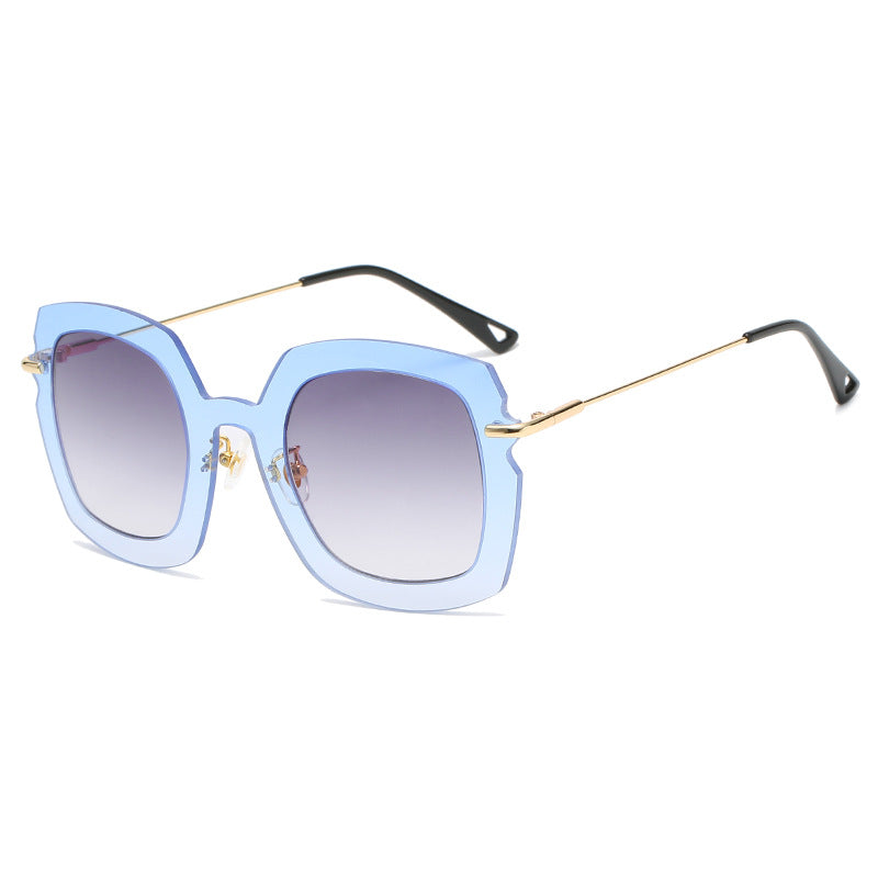 European Square Two-Tone Gradient Sunglasses for Women | ULZZANG BELLA