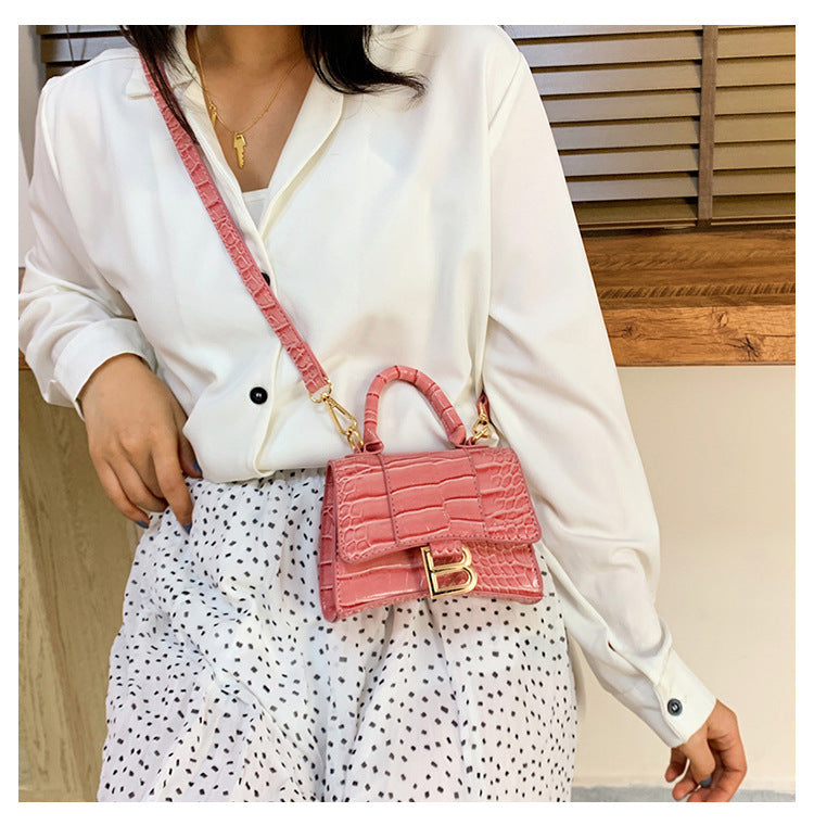 Elegant Black Crocodile Pattern Small Square Shoulder Bag | ULZZANG BELLA