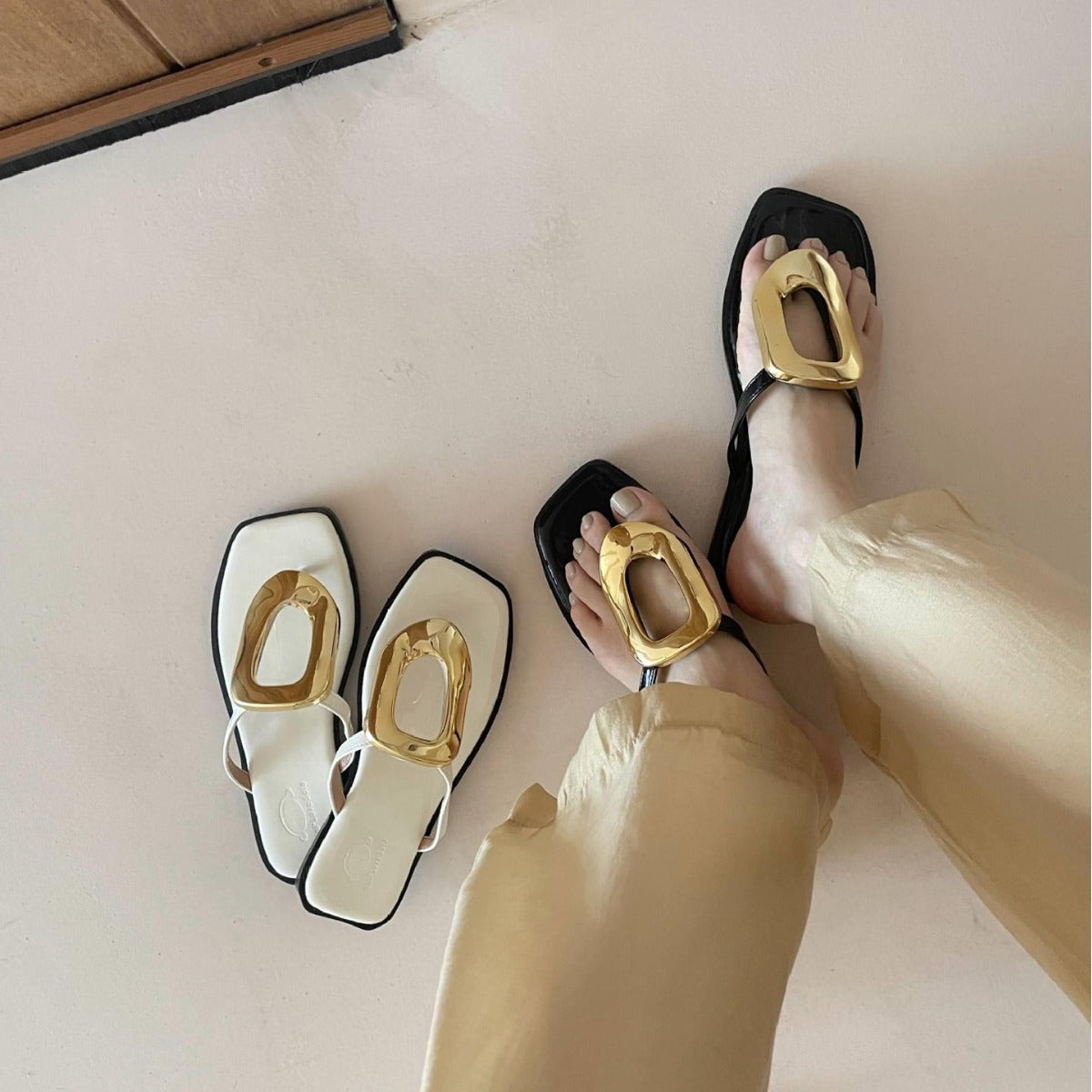 Square Metal Buckle Flip Flops | ULZZANG BELLA