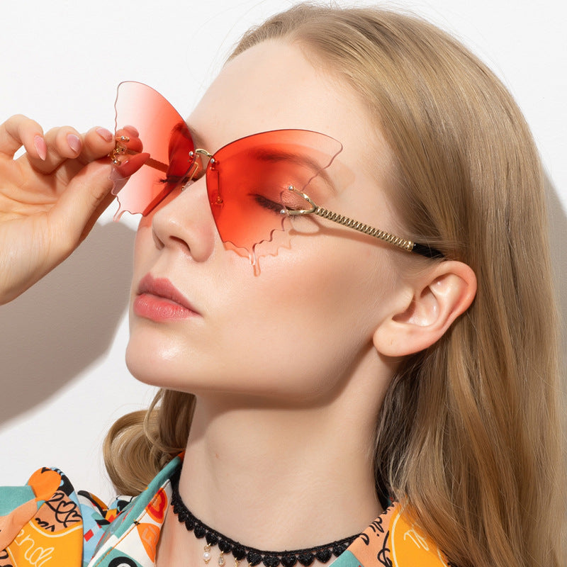 Eleganti occhiali da sole a farfalla con montatura grande sfumata per donna | ULZZANG BELLA