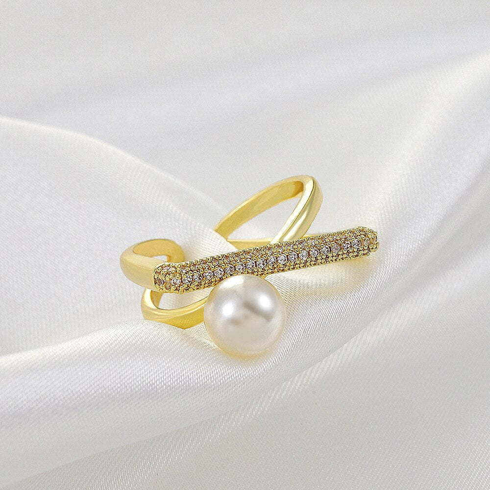 Elegant Baroque Pearl CZ Cross Twist Ring in 18k Gold | ULZZANG BELLA