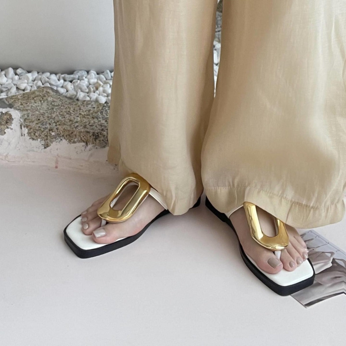 Square Metal Buckle Flip Flops | ULZZANG BELLA