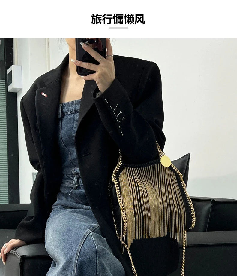 Chic Crossbody Tassel Messenger Bag in Luxe Nylon | ULZZANG BELLA