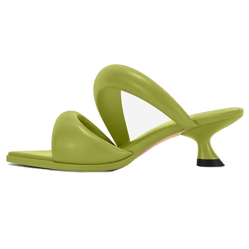 Soft Leather Kitten Flip Flops for the Elegant Plus Size Woman | ULZZANG BELLA