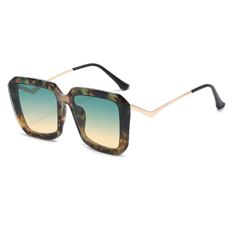 Trendy Metal Frame Square Sunglasses for Women | ULZZANG BELLA